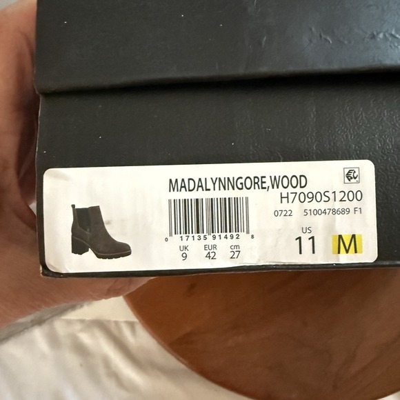 Naturalizer Womens Madalynn Gore Chelsea Boots  11 Medium Water Repellant NEW - Picture 15 of 15